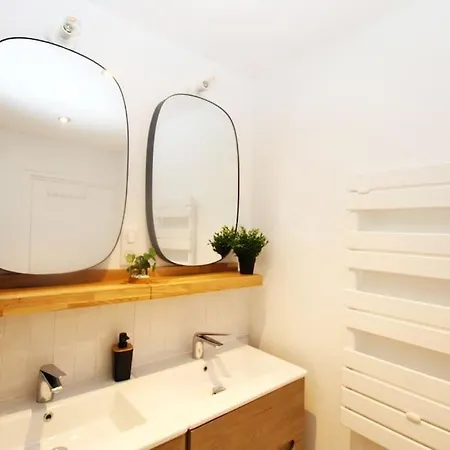 Bristol Plaisance Yourhosthelper Αντίμπ