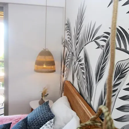 Bristol Plaisance Yourhosthelper * أنتيب